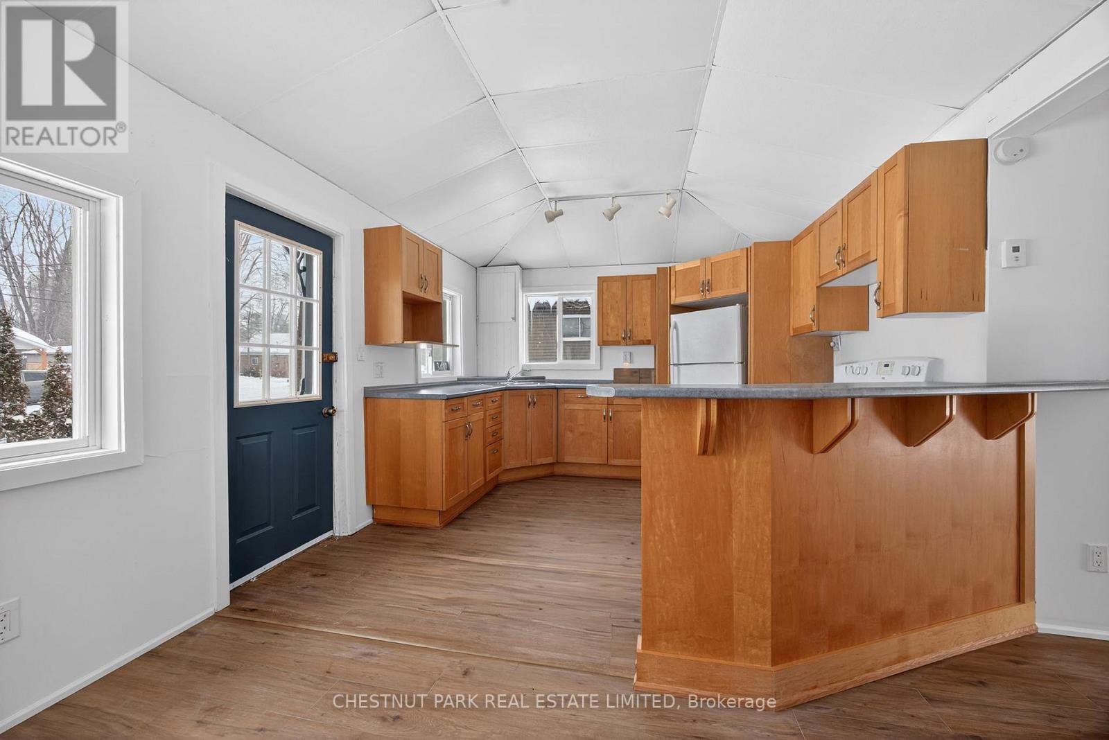 3410 Beachview Avenue, Severn, Ontario  L0K 1G0 - Photo 2 - S12669314