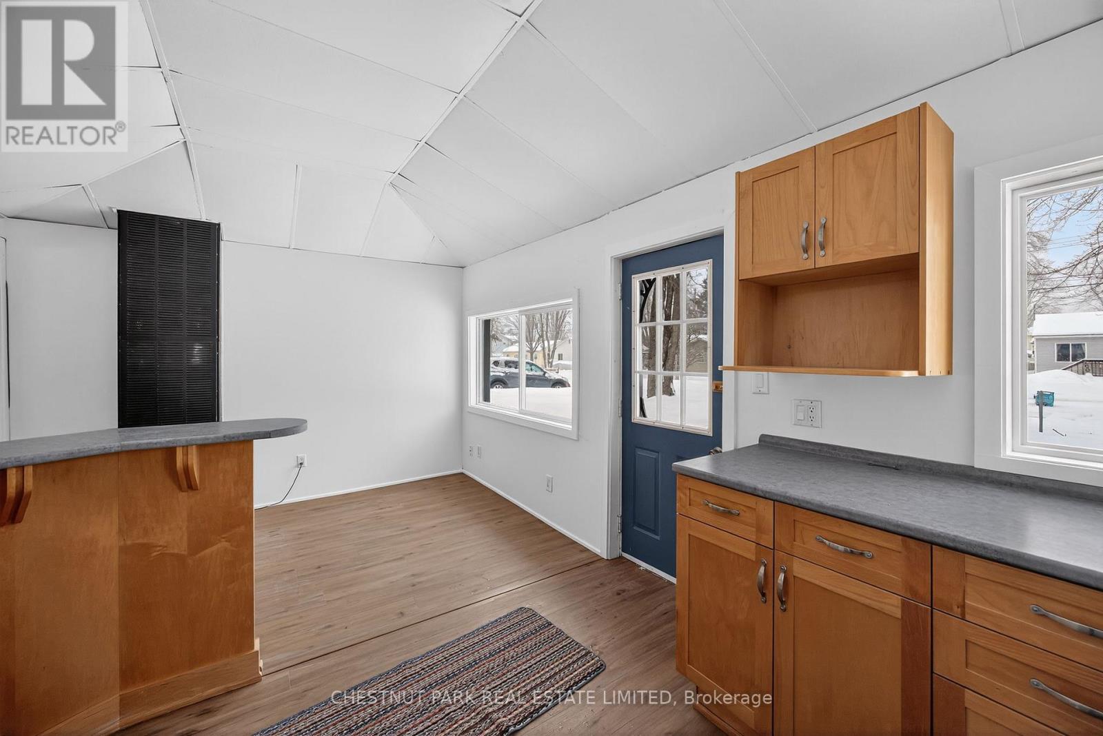 3410 Beachview Avenue, Severn, Ontario  L0K 1G0 - Photo 5 - S12669314