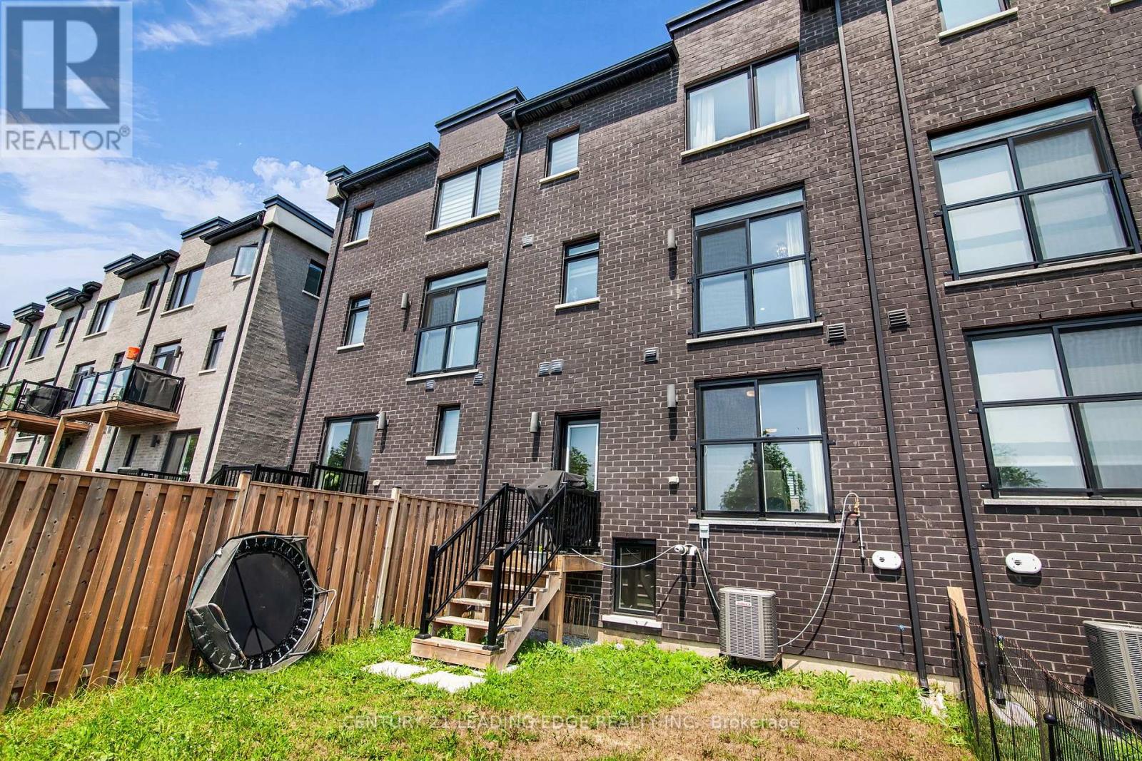 1362 Gull Crossing N, Pickering, Ontario  L1W 0B7 - Photo 38 - E12668956