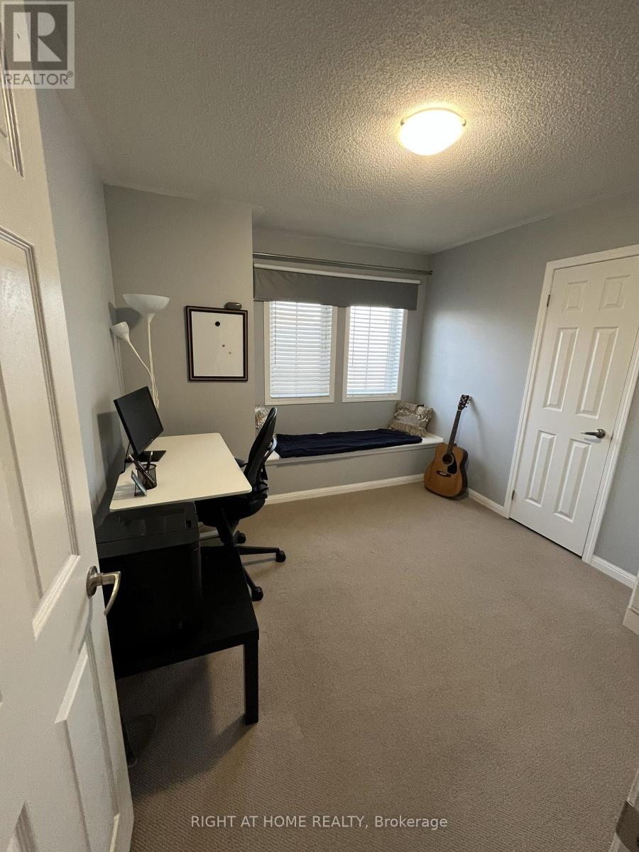 2439 Springforest Drive, Oakville, Ontario  L6M 0A1 - Photo 15 - W12649902