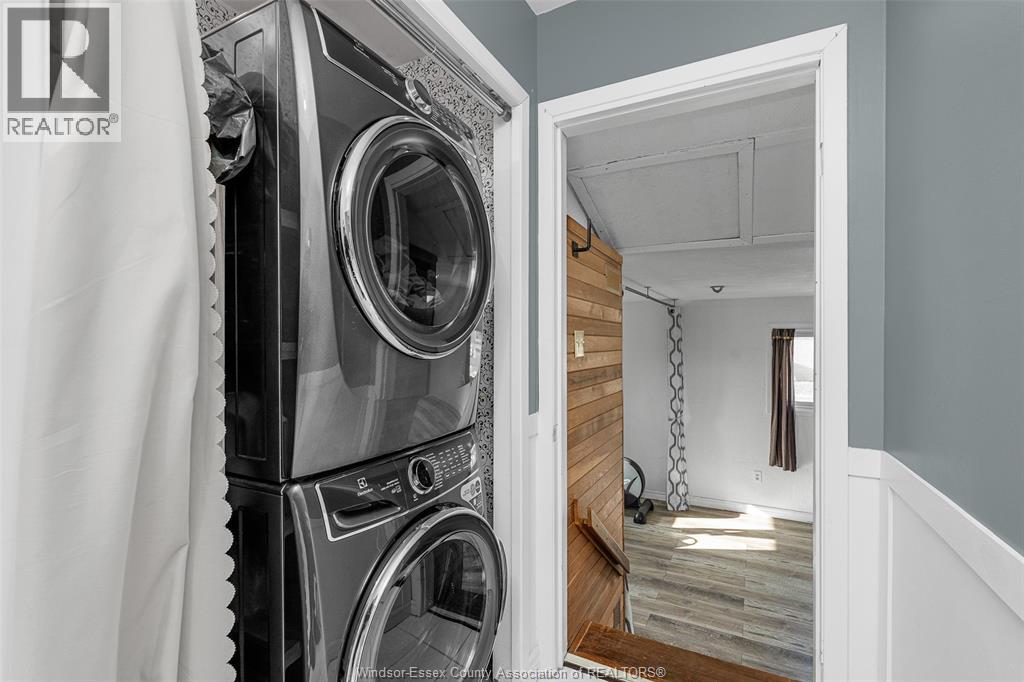 310 Superior, Lasalle, Ontario N9J 1H8 - Photo 27 - 26000304