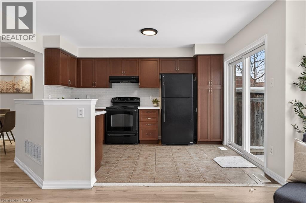 19 Blackbird Circle, Cambridge, Ontario  N3C 0A9 - Photo 16 - 40796479