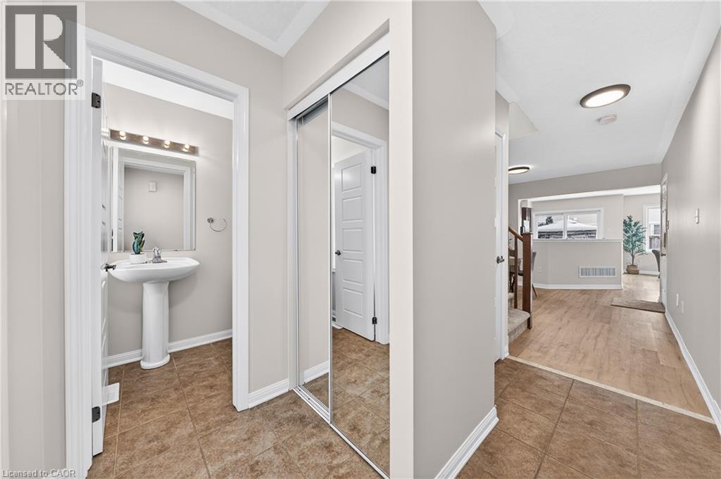 19 Blackbird Circle, Cambridge, Ontario  N3C 0A9 - Photo 6 - 40796479