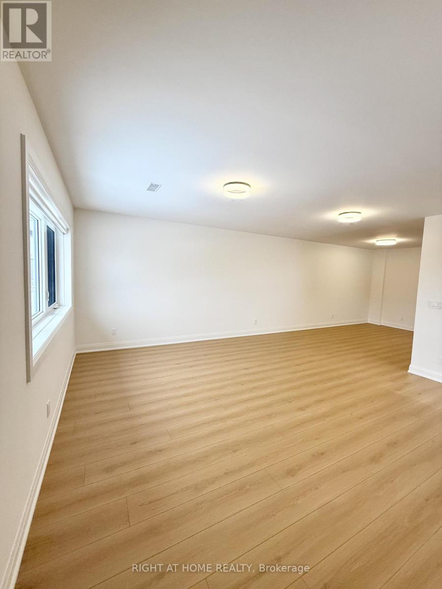 4 - 19 Arrowsmith Avenue, Toronto, Ontario  M6M 2W8 - Photo 6 - W12669164