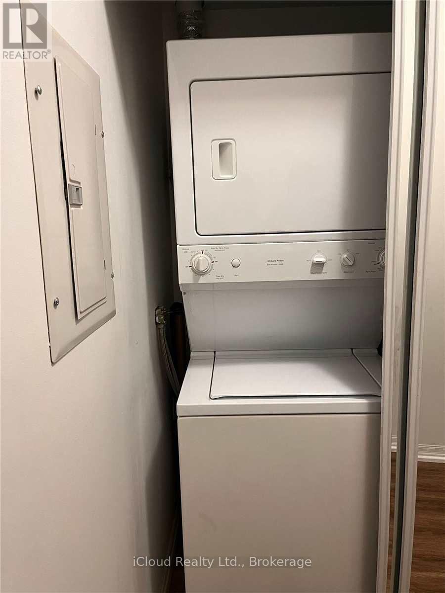 2710 - 223 Webb Drive, Mississauga, Ontario  L5B 0E8 - Photo 7 - W12669236