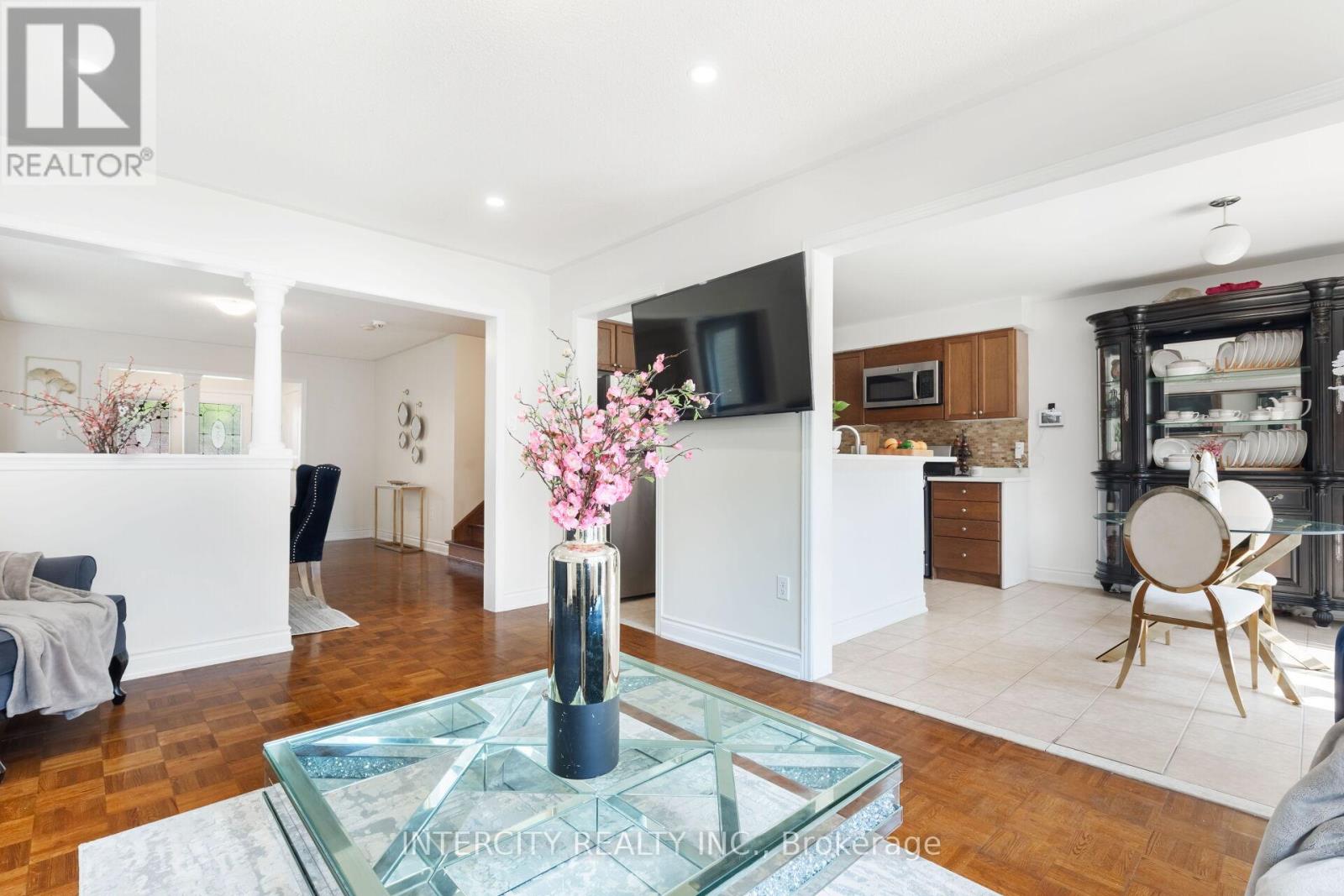 18 Snowshoe Lane, Brampton, Ontario  L6R 0J1 - Photo 13 - W12669240