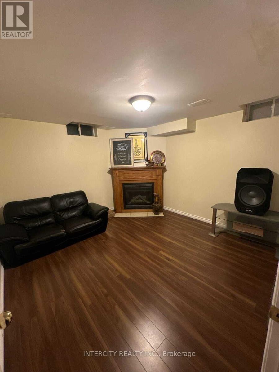 18 Snowshoe Lane, Brampton, Ontario  L6R 0J1 - Photo 50 - W12669240