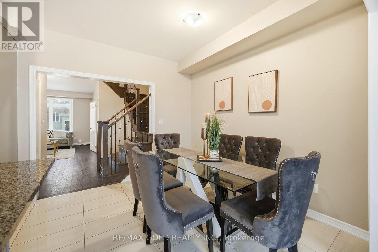 52 Savino Drive, Brampton, Ontario  L6Z 0J7 - Photo 6 - W12669244