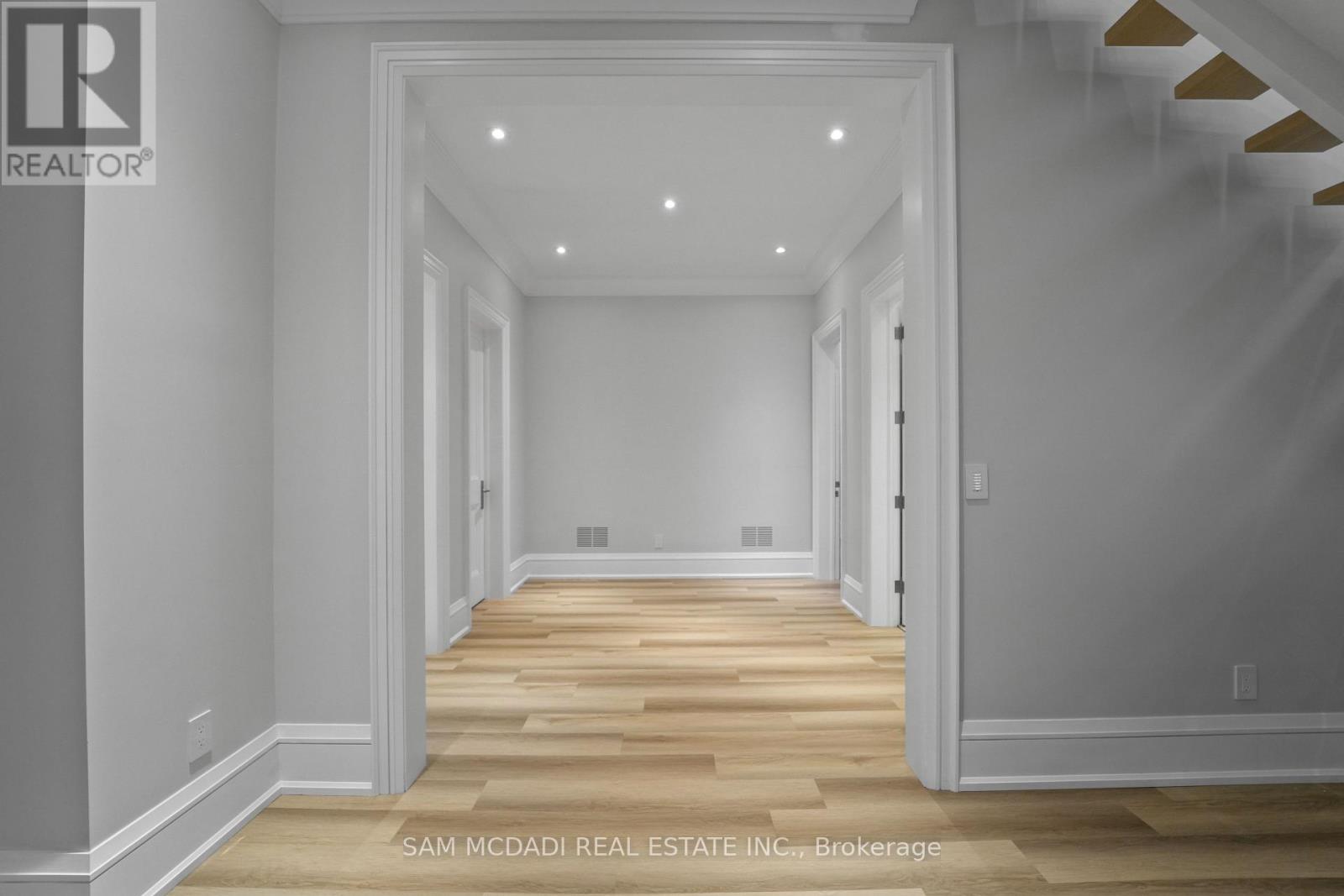 371 Willis Drive, Oakville, Ontario  L6L 4T9 - Photo 40 - W12669254