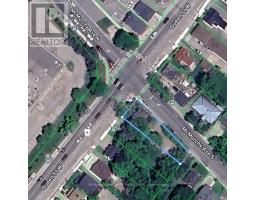 207 QUEEN STREET W, Brampton, Ontario