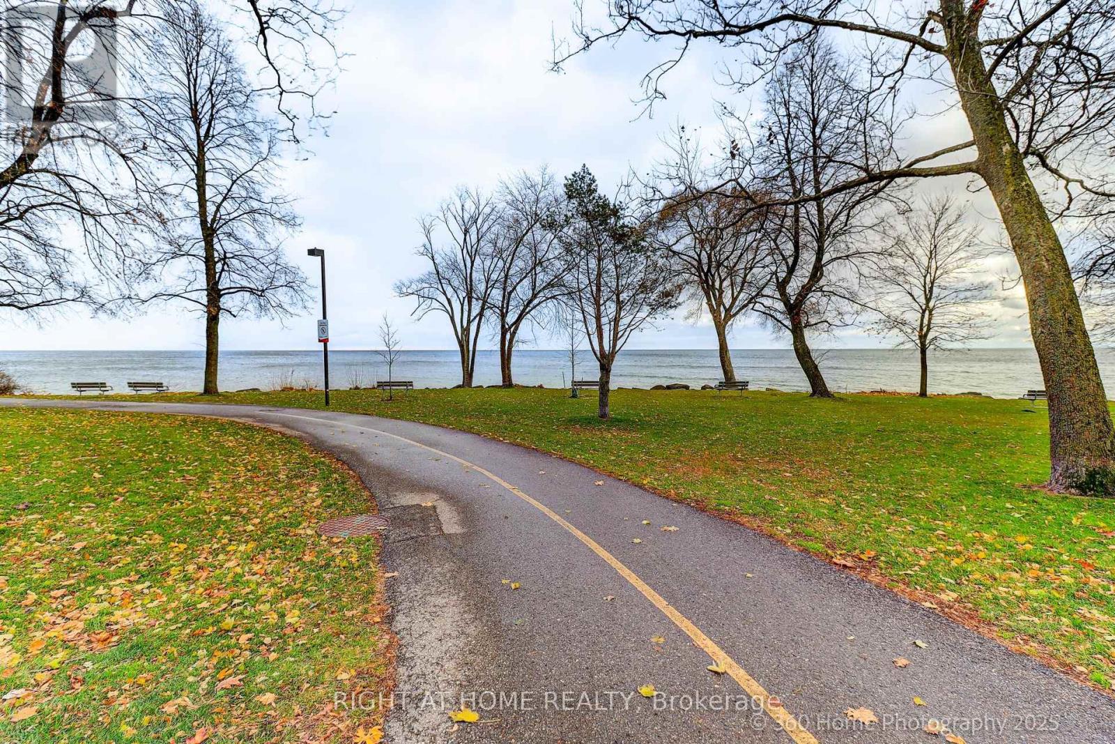 28 Pine Avenue, Mississauga, Ontario  L5H 2P6 - Photo 28 - W12669288