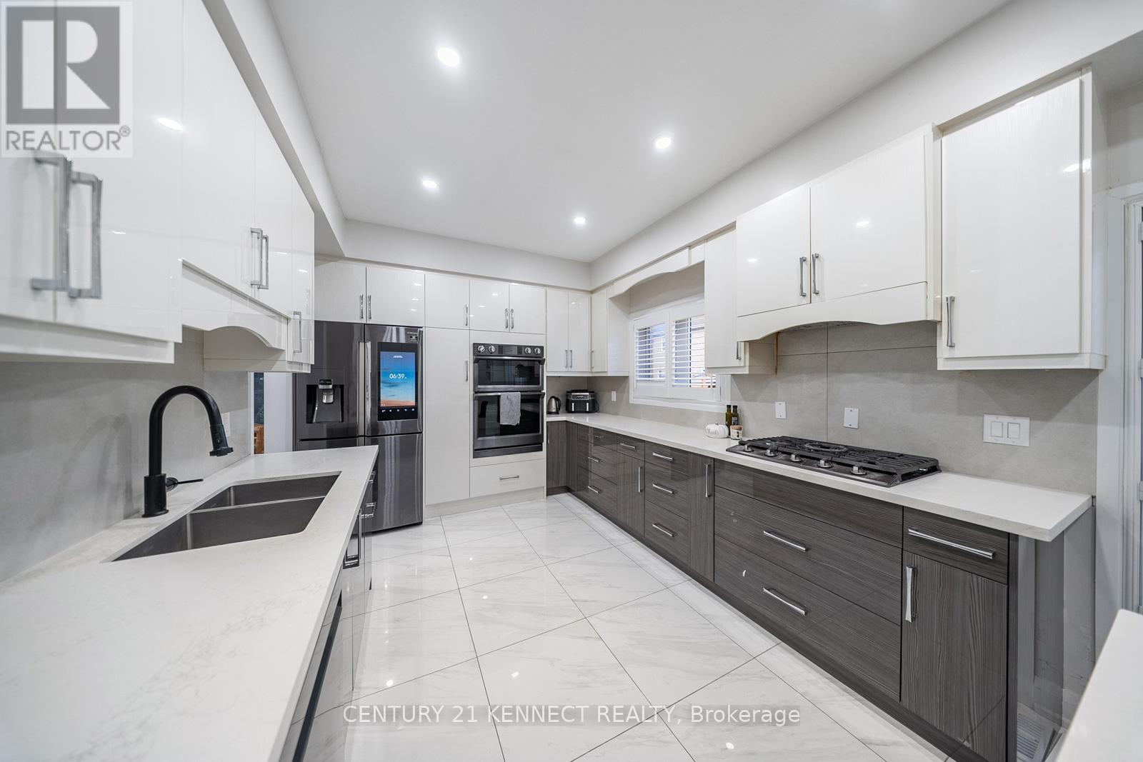 656 Kaiser Drive, Mississauga, Ontario  L5W 1T6 - Photo 15 - W12669304