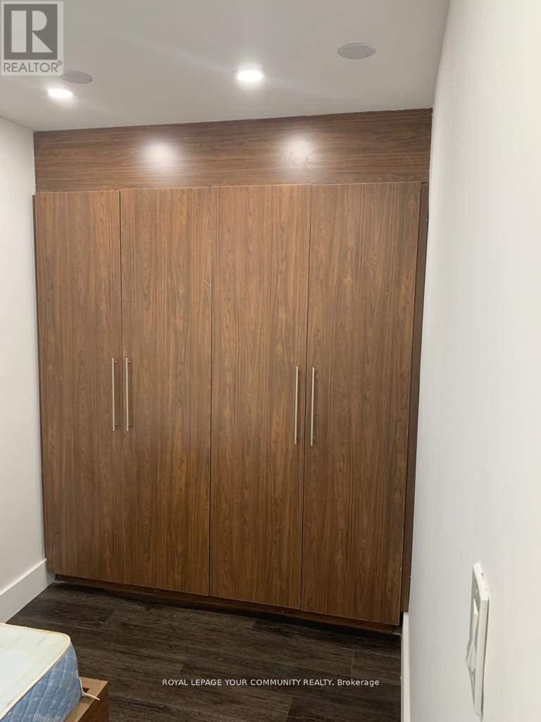 1011 - 1450 Glen Abbey Gate, Oakville, Ontario  L6M 2V7 - Photo 10 - W12669324