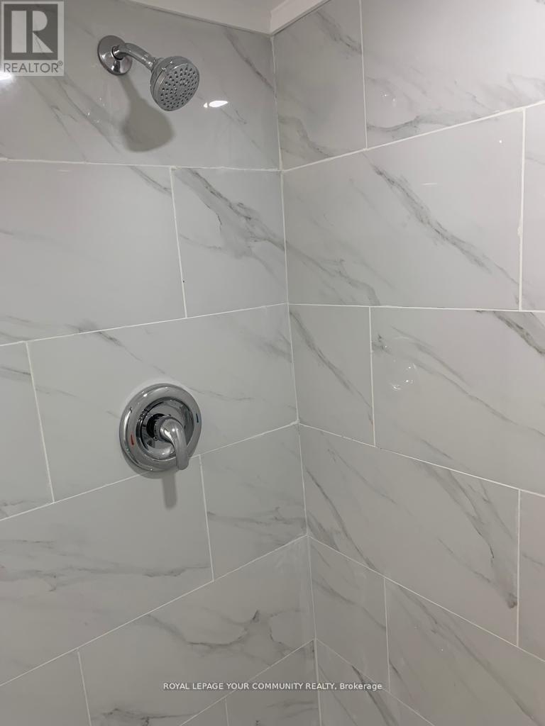 1011 - 1450 Glen Abbey Gate, Oakville, Ontario  L6M 2V7 - Photo 5 - W12669324