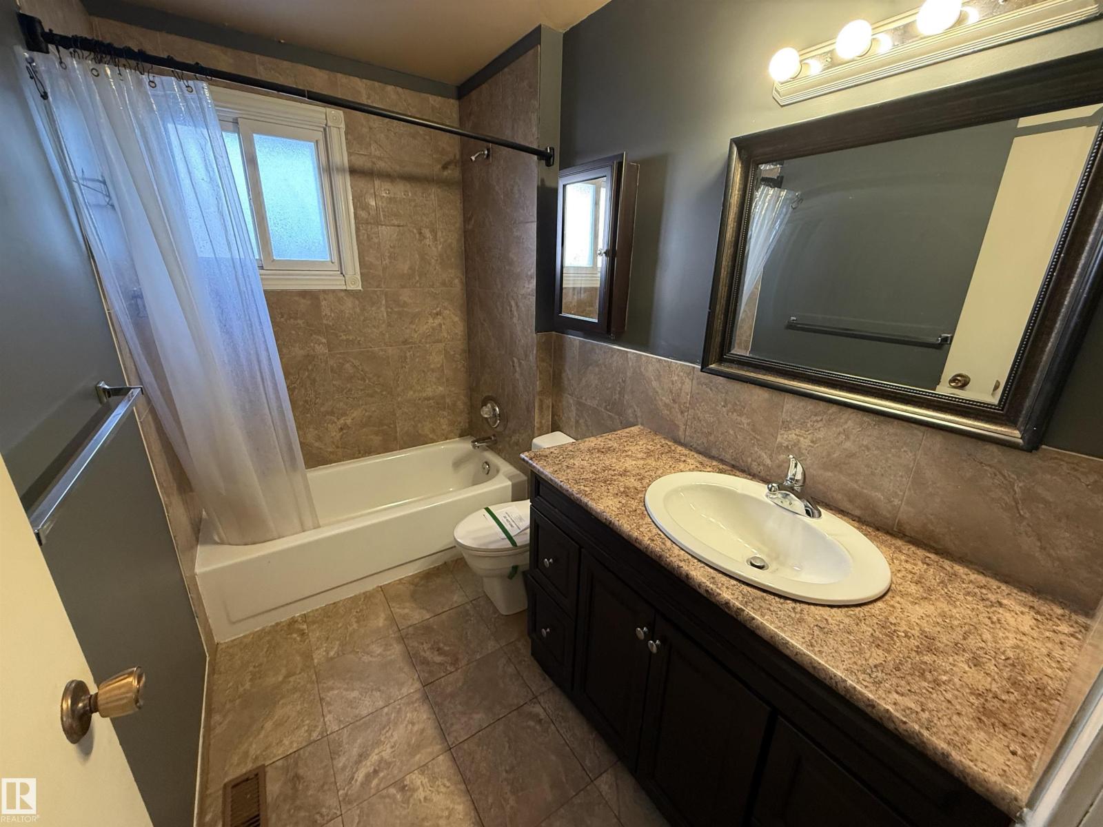 17939 80 Av Nw, Edmonton, Alberta  T5T 0S6 - Photo 11 - E4469182