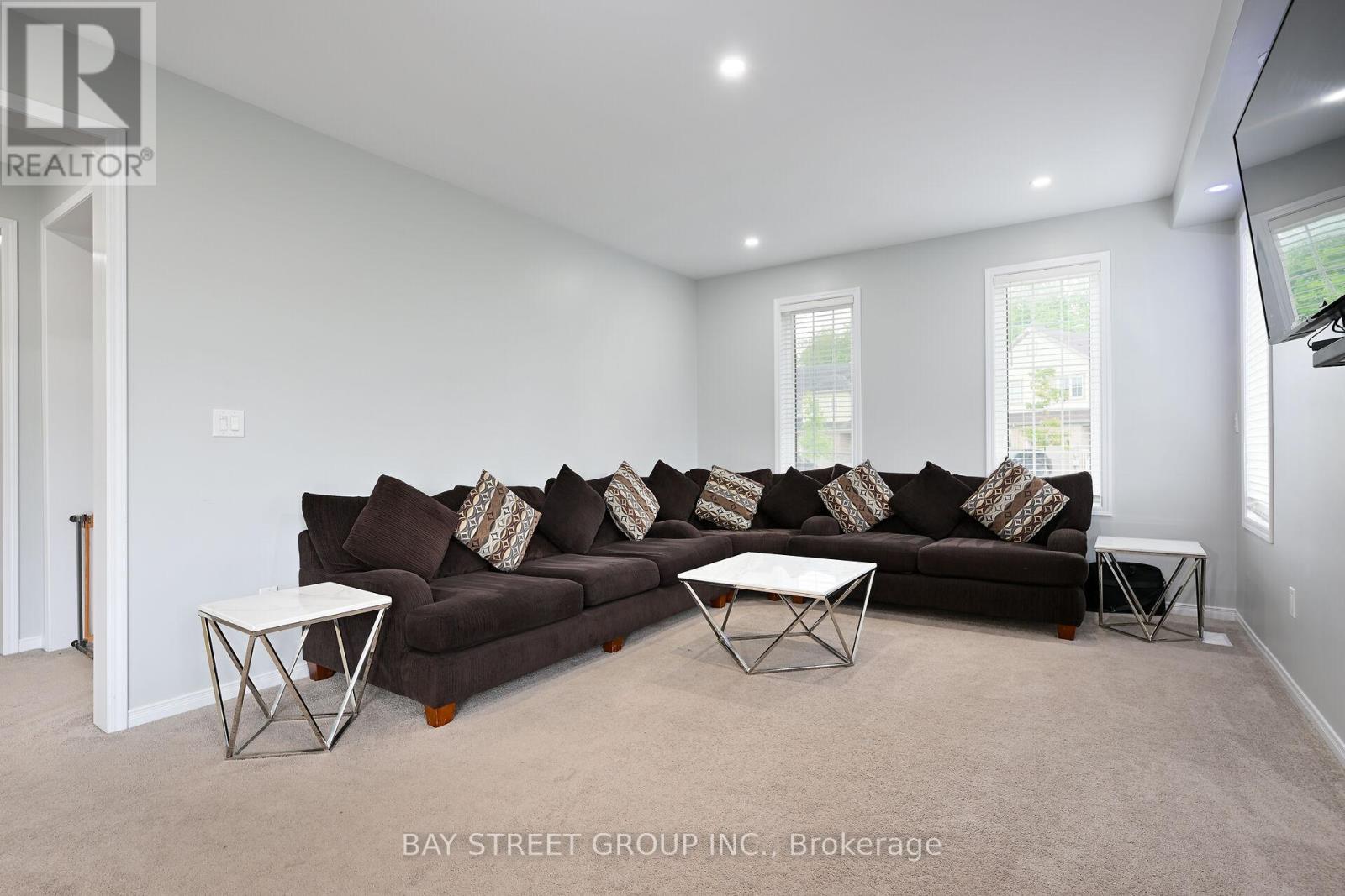 19 Froggy Drive, Thorold, Ontario  L9B 0G9 - Photo 14 - X12669234