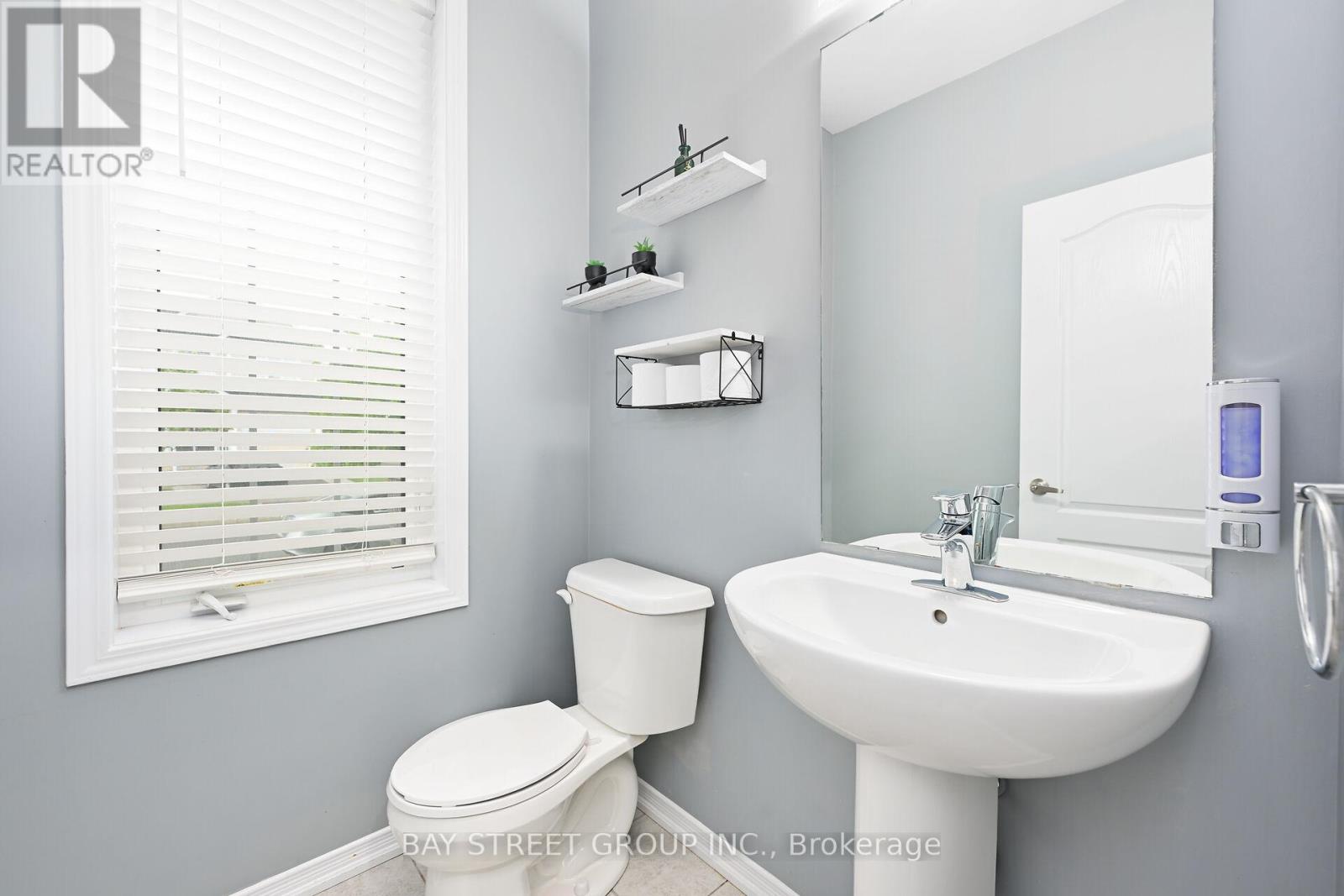 19 Froggy Drive, Thorold, Ontario  L9B 0G9 - Photo 15 - X12669234