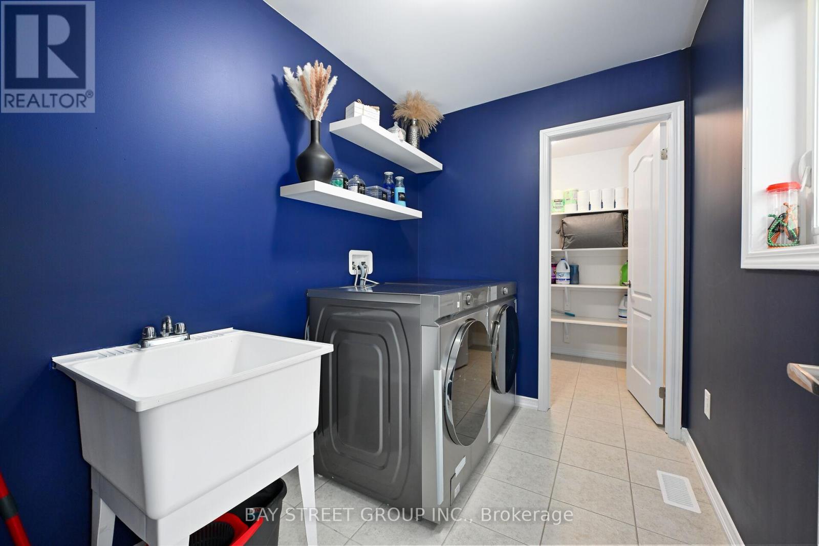 19 Froggy Drive, Thorold, Ontario  L9B 0G9 - Photo 33 - X12669234