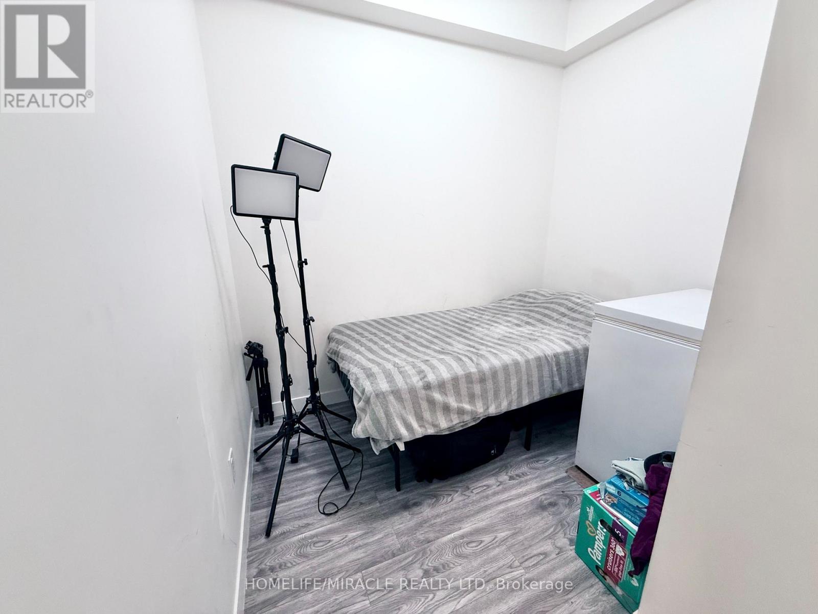 911 - 128 King Street N, Waterloo, Ontario  N2J 0E9 - Photo 8 - X12669312