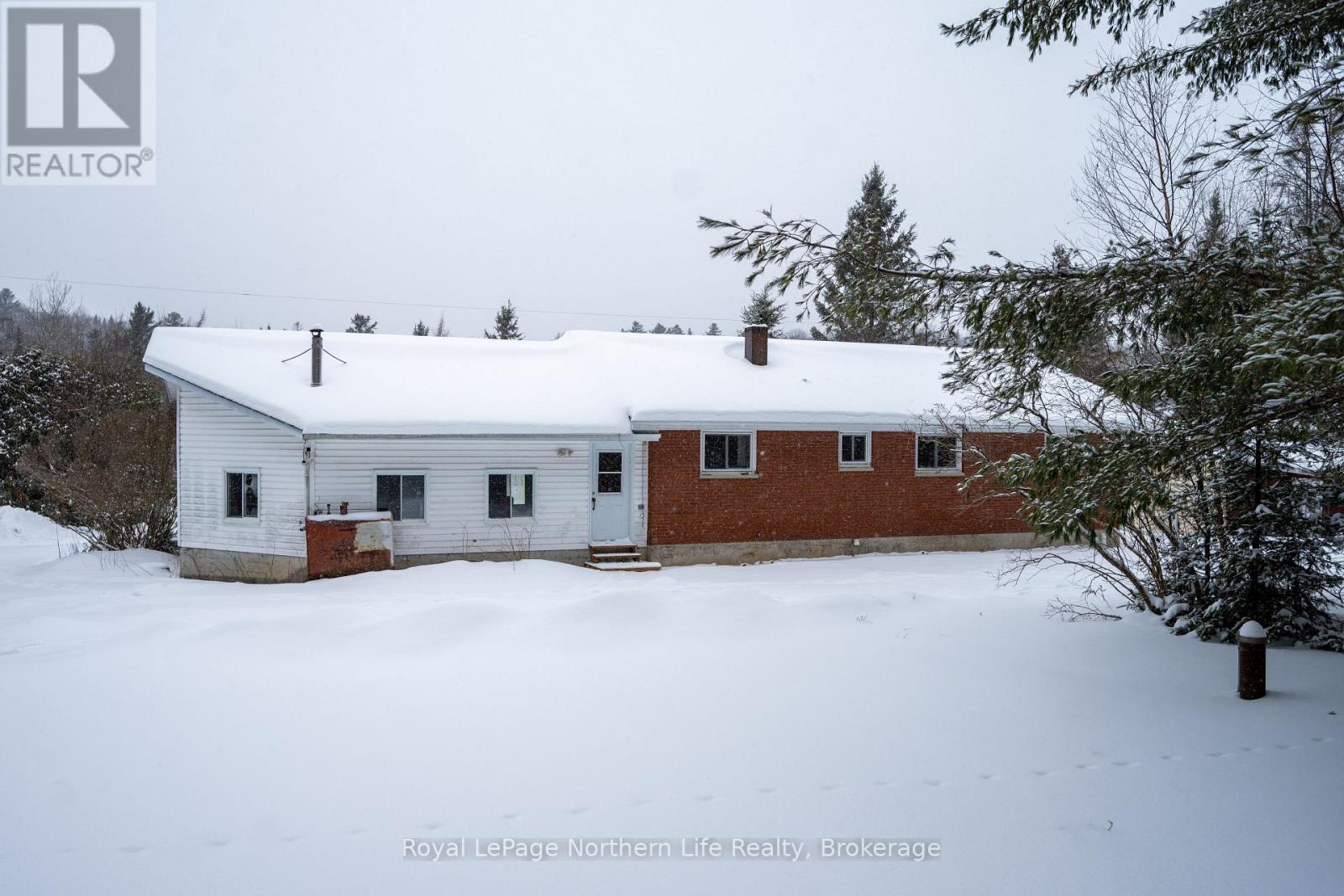 126 Highway 531, Bonfield, Ontario  P0H 1E0 - Photo 32 - X12663974
