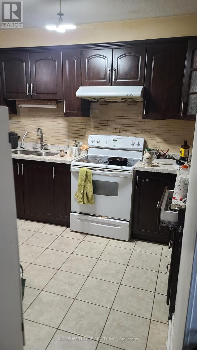 310 - 20 Mississauga Valley Boulevard, Mississauga, Ontario  L5A 3S1 - Photo 10 - W12558204