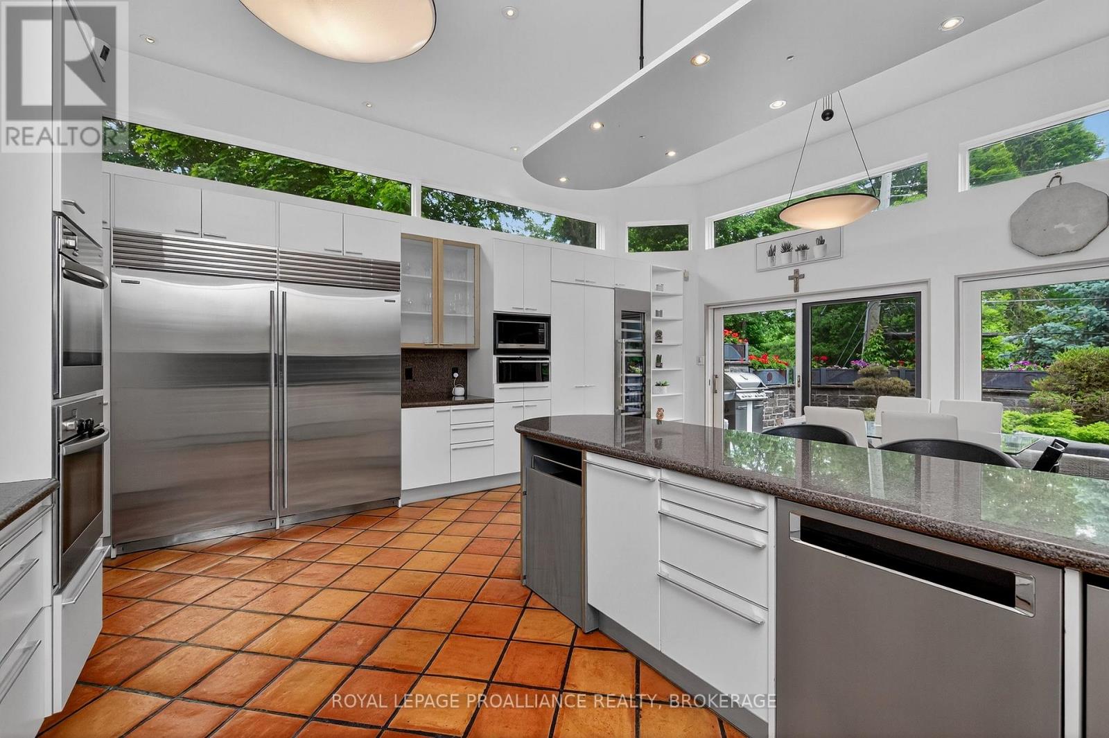 3 Authors Lane, Kingston, Ontario  K7M 7W7 - Photo 15 - X12666302