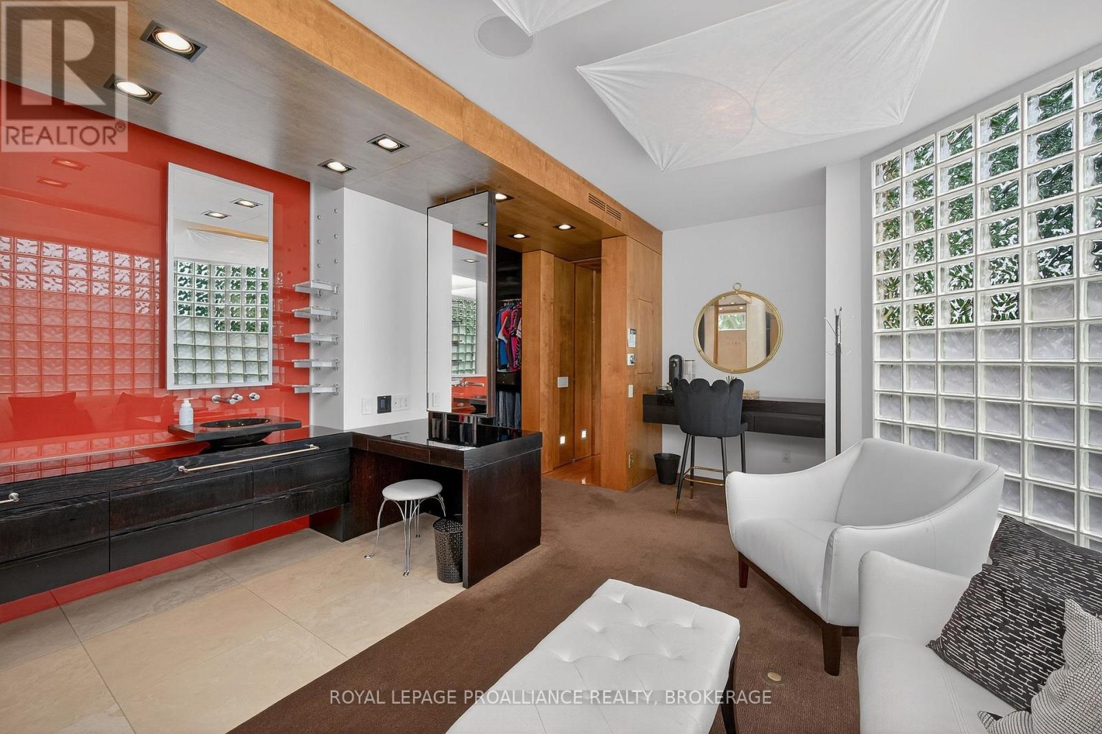 3 Authors Lane, Kingston, Ontario  K7M 7W7 - Photo 38 - X12666302