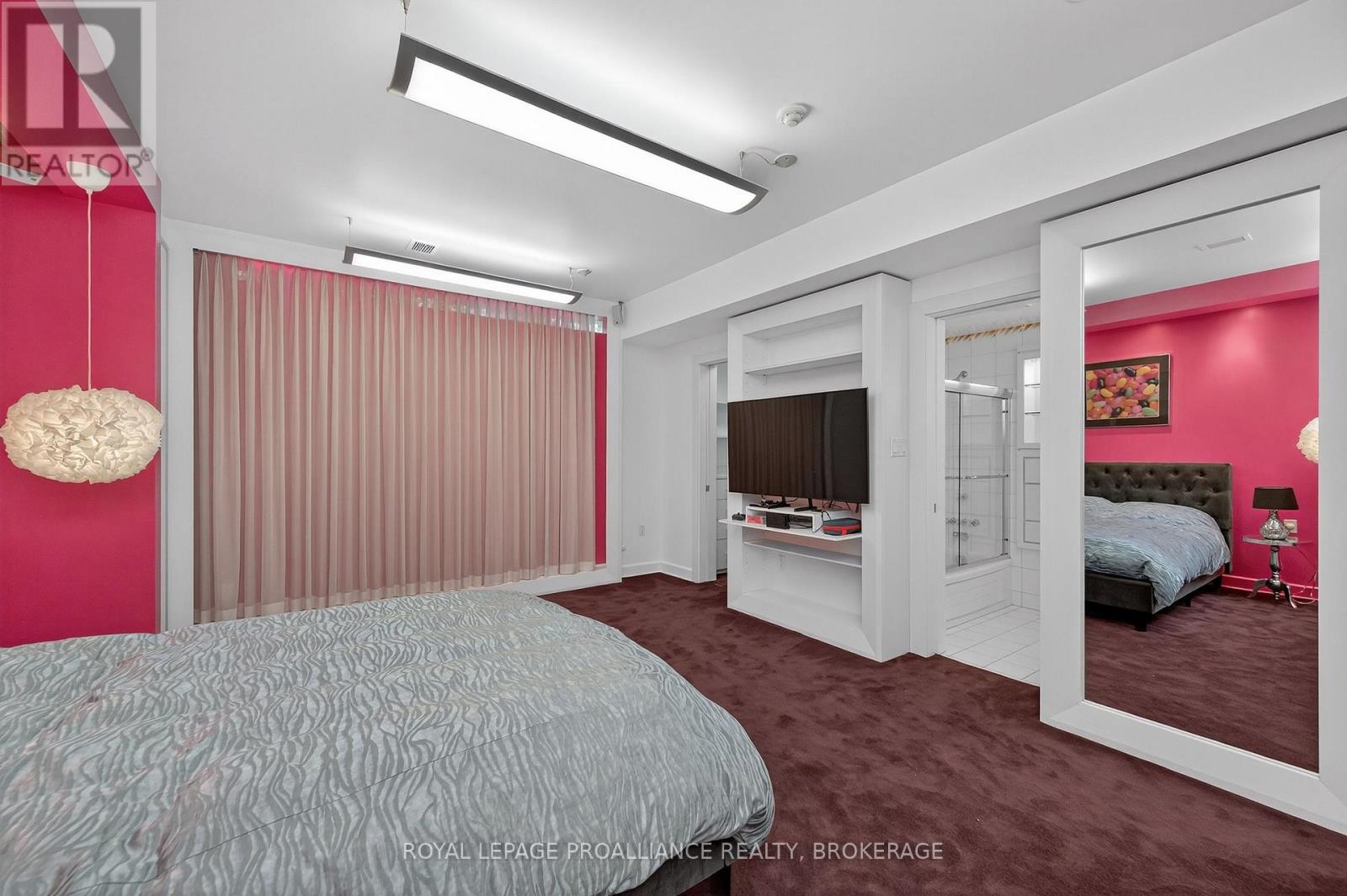 3 Authors Lane, Kingston, Ontario  K7M 7W7 - Photo 39 - X12666302