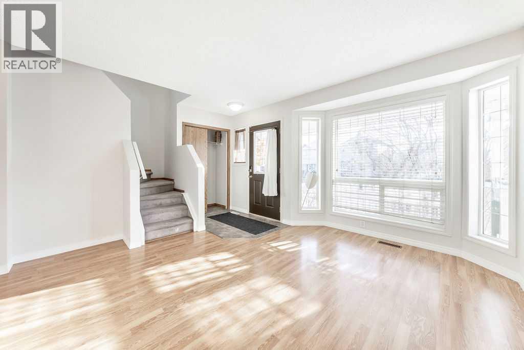 154 Bridleridge Circle Sw, Calgary, Alberta  T2Y 4C7 - Photo 9 - A2276126