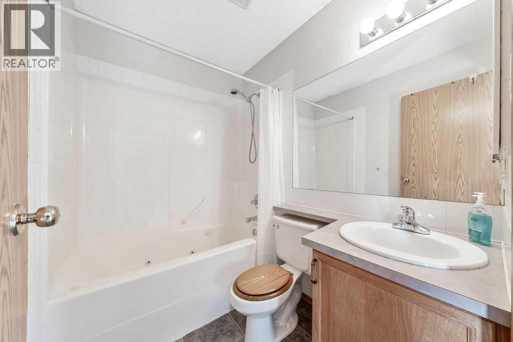 154 Bridleridge Circle Sw, Calgary, Alberta  T2Y 4C7 - Photo 18 - A2276126