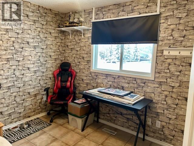 5315 Willow Road, Fort Nelson, British Columbia  V0C 1R0 - Photo 16 - R3076227