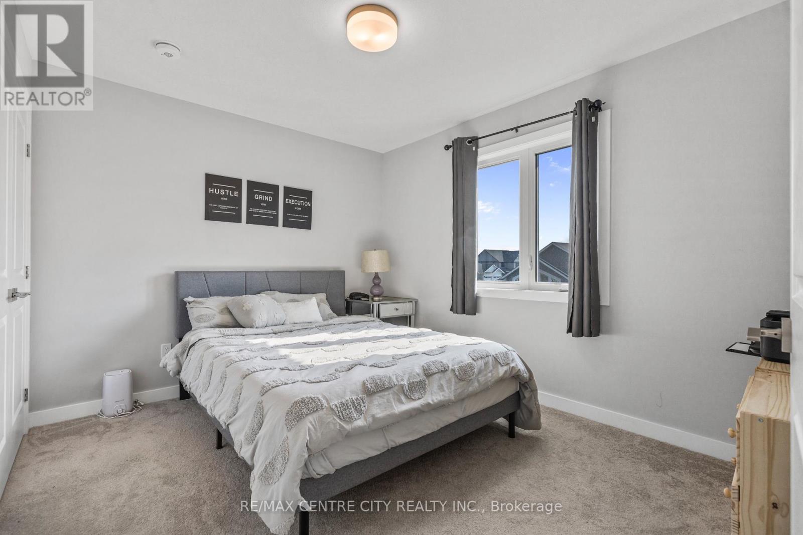 93 Benjamin Parkway, St. Thomas, Ontario  N5R 0M4 - Photo 17 - X12666326