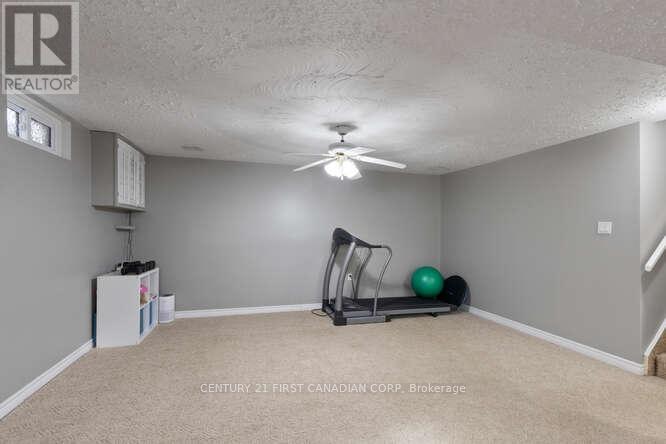 349 Highview Crescent, London South, Ontario  N6J 4E2 - Photo 35 - X12666422