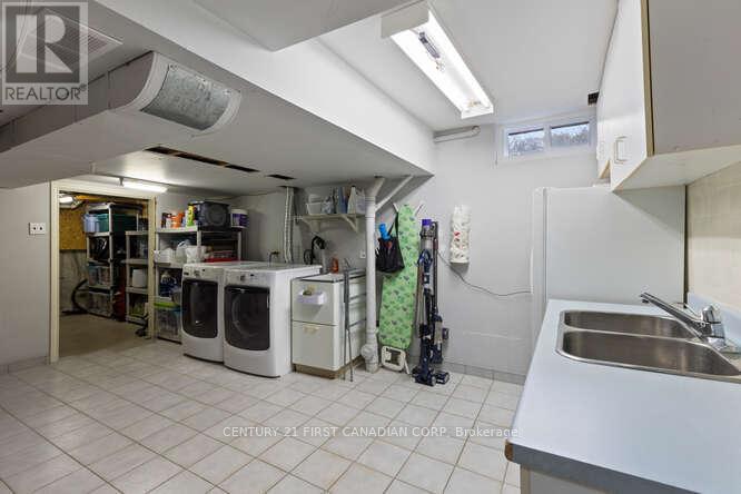 349 Highview Crescent, London South, Ontario  N6J 4E2 - Photo 39 - X12666422