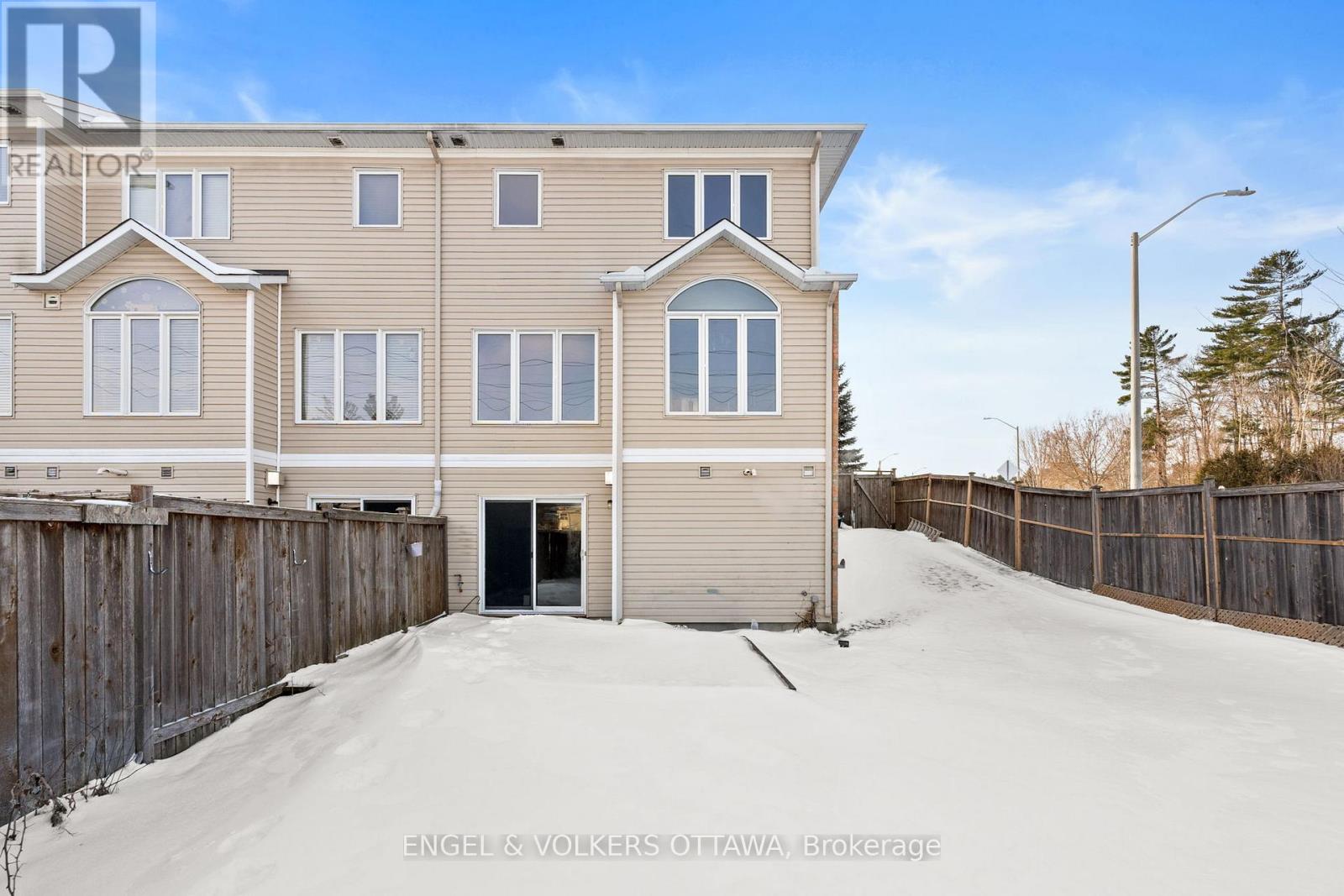 238 Forestbrook Street, Ottawa, Ontario  K2K 0B4 - Photo 26 - X12669402