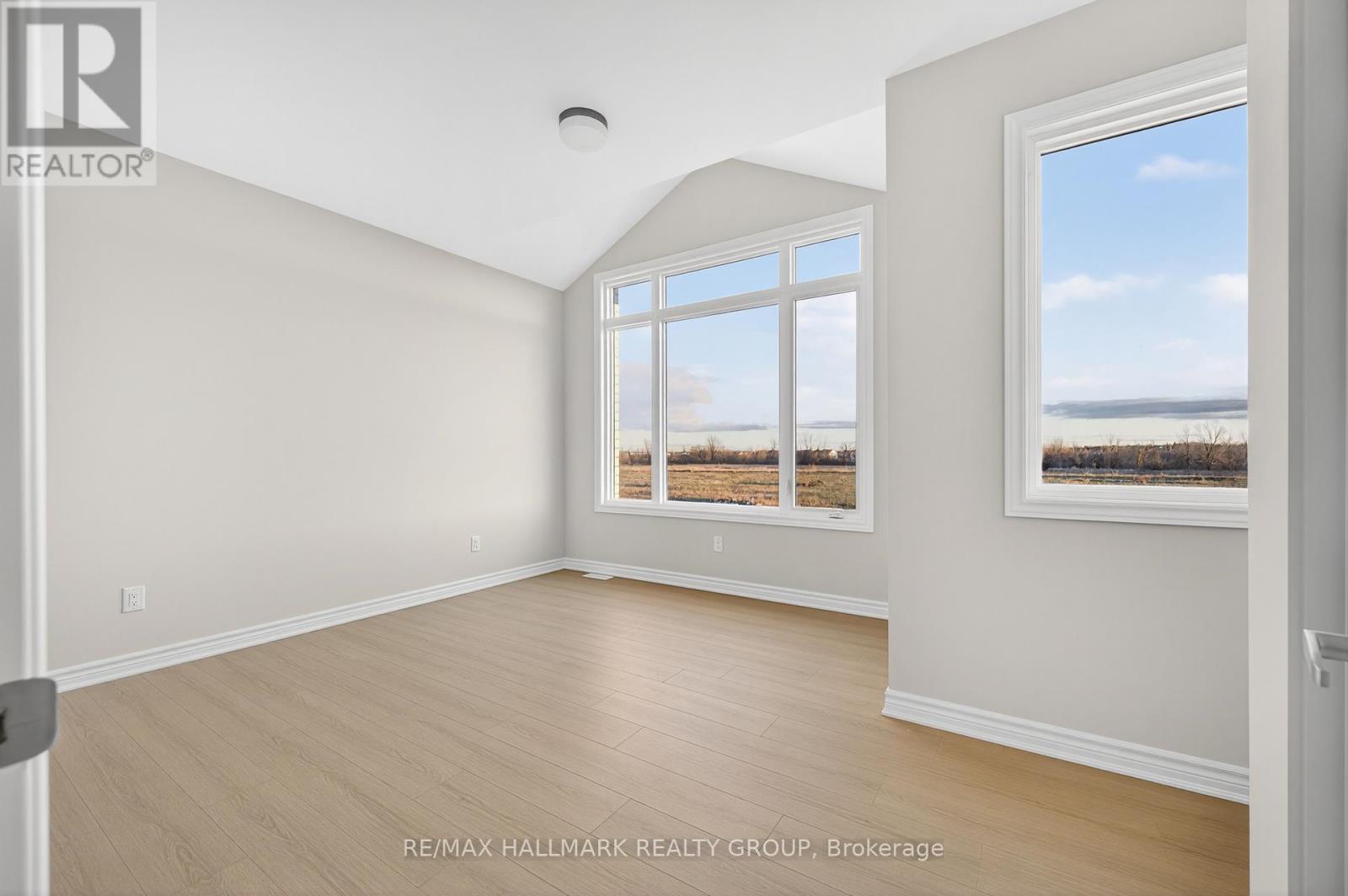 258 Sapling Grove, Ottawa, Ontario  K2J 7L9 - Photo 16 - X12669416