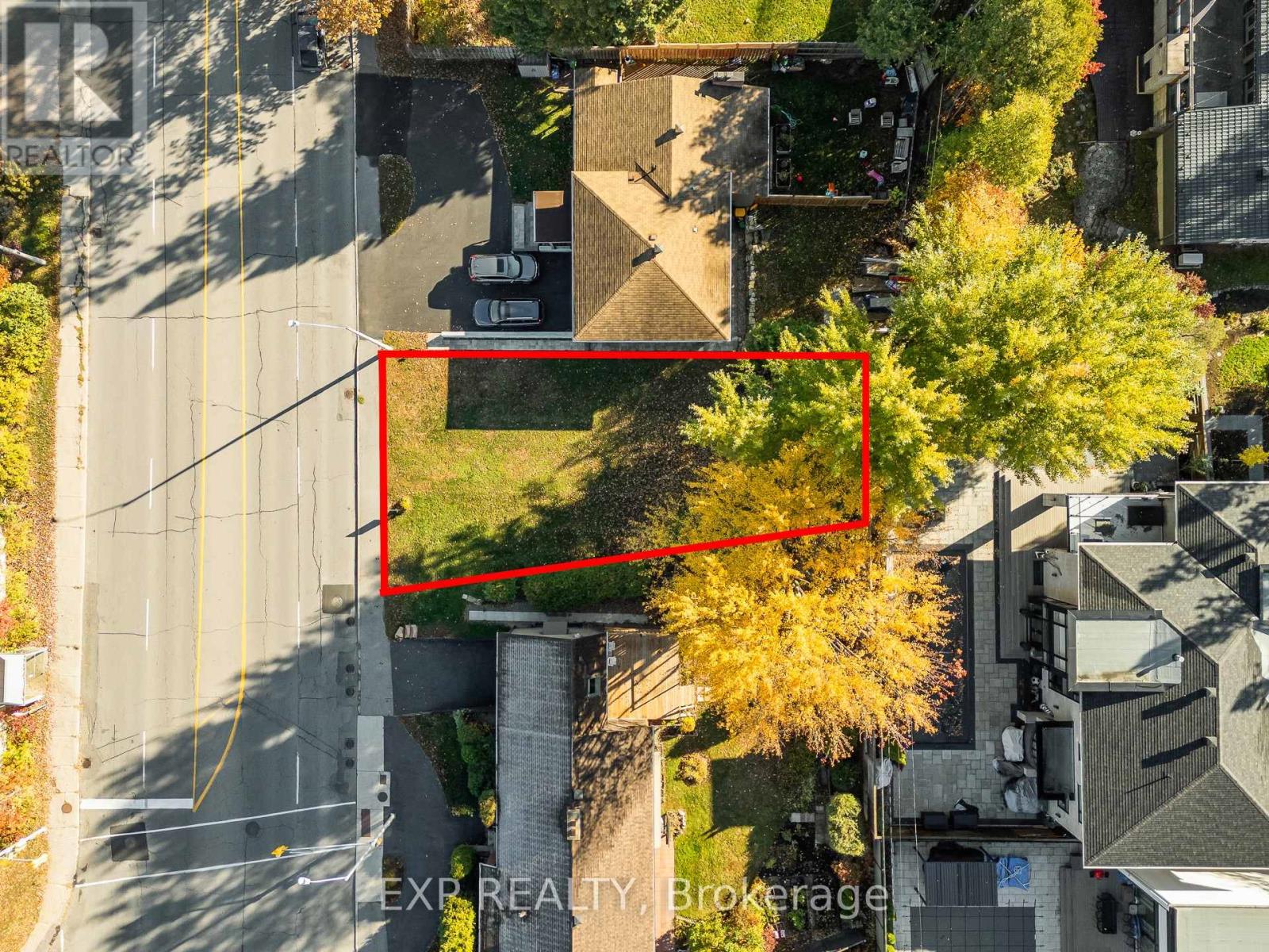 288 Smyth Road, Ottawa, Ontario  K1H 5A3 - Photo 3 - X12669418