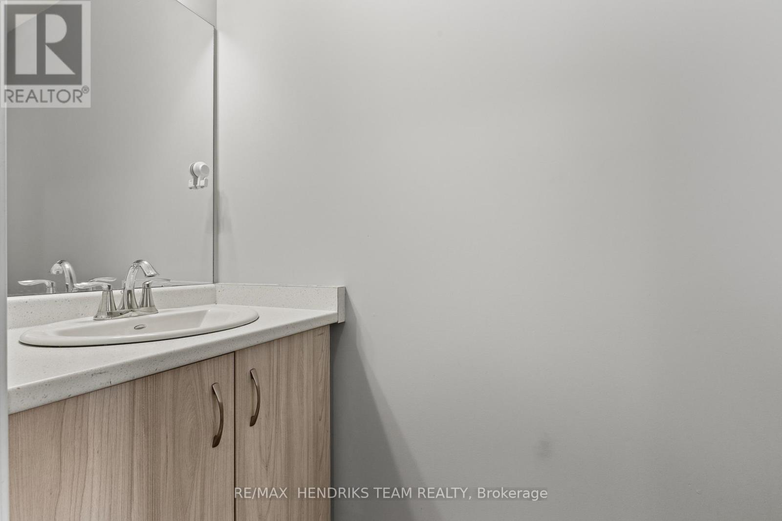 11 Dennis Drive, West Lincoln, Ontario  L0R 2A0 - Photo 21 - X12669338