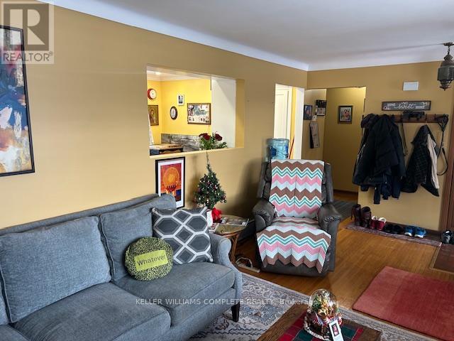 453 Leonard Avenue, Welland, Ontario  L3C 3A2 - Photo 9 - X12669394