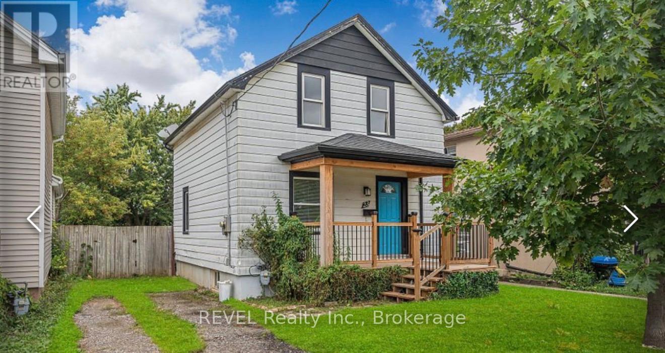 23 Hazel Street, St. Catharines, Ontario  L2T 1E2 - Photo 1 - X12669550