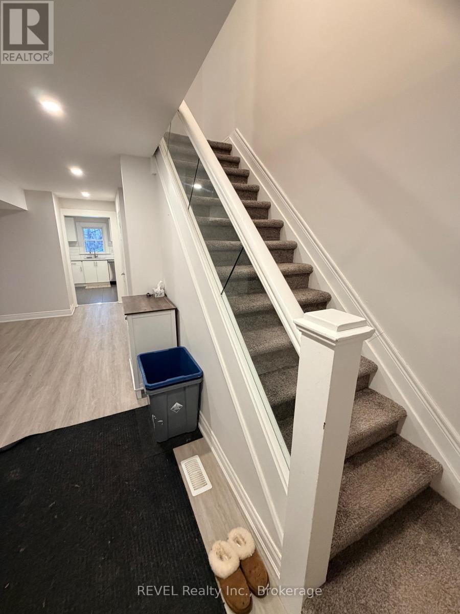 23 Hazel Street, St. Catharines, Ontario  L2T 1E2 - Photo 12 - X12669550