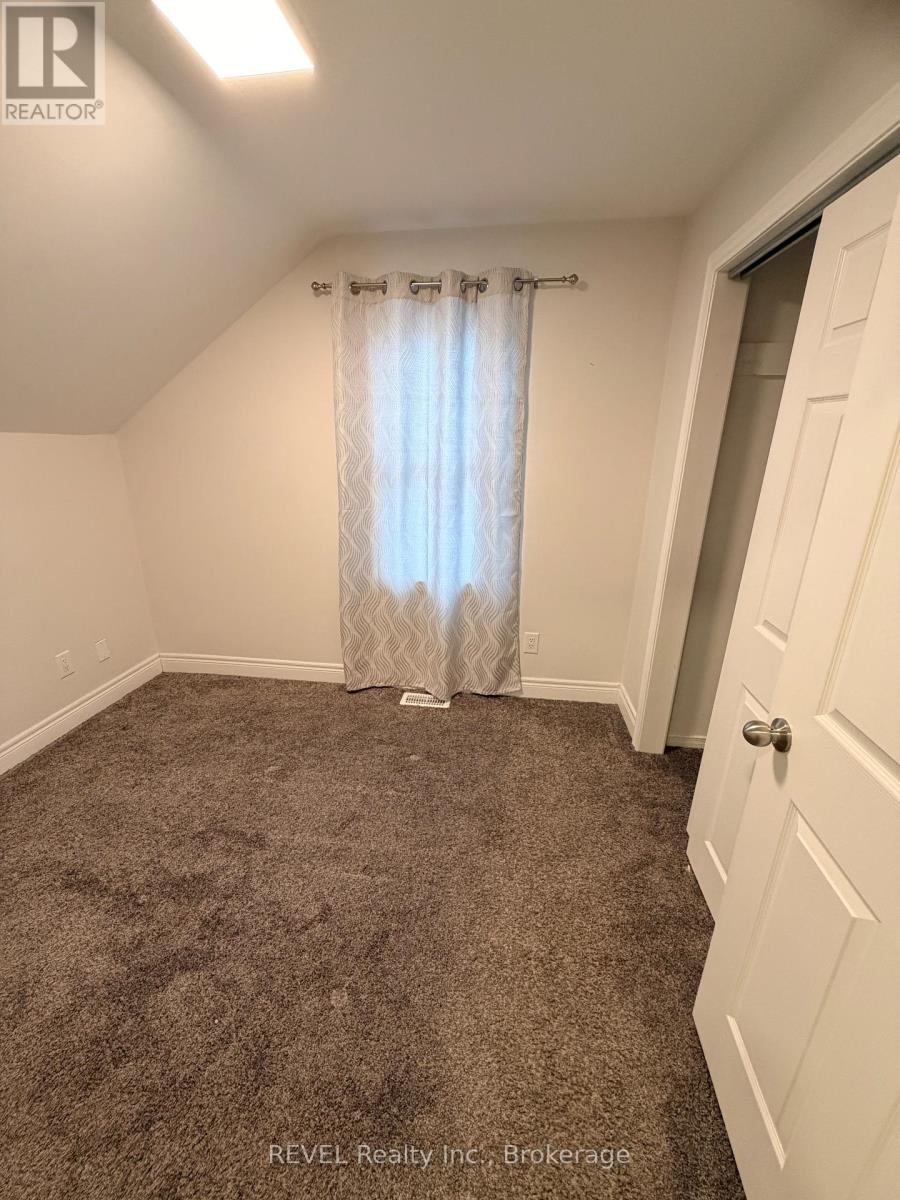 23 Hazel Street, St. Catharines, Ontario  L2T 1E2 - Photo 22 - X12669550