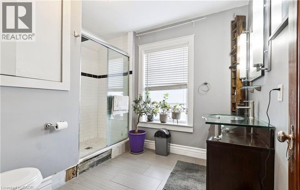 43 Eby Street S, Kitchener, Ontario  N2G 3K9 - Photo 39 - 40796361