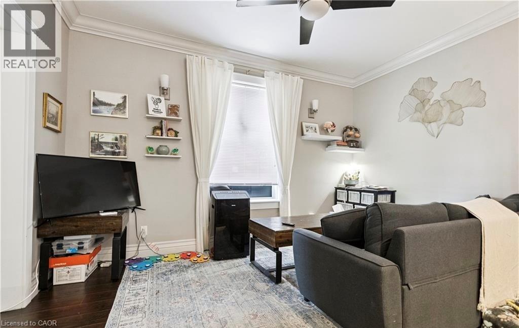 43 Eby Street S, Kitchener, Ontario  N2G 3K9 - Photo 4 - 40796361