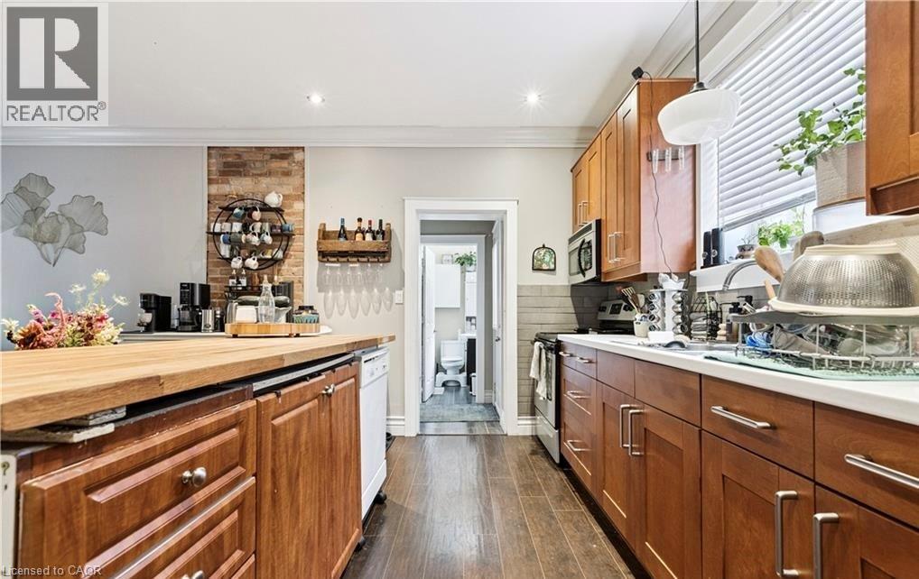 43 Eby Street S, Kitchener, Ontario  N2G 3K9 - Photo 6 - 40796361