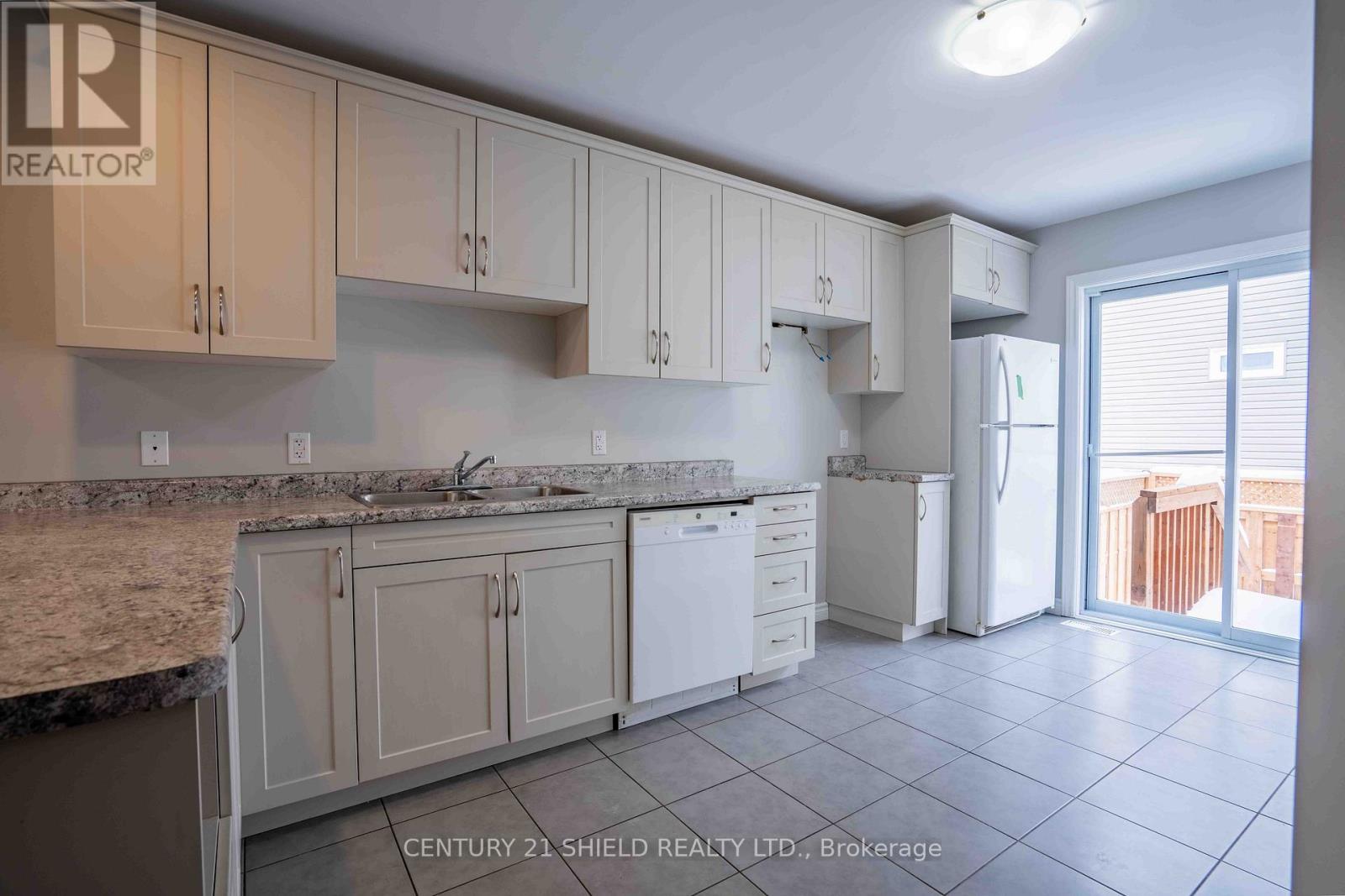 221 Third Street W, Cornwall, Ontario  K6J 0B6 - Photo 5 - X12669456