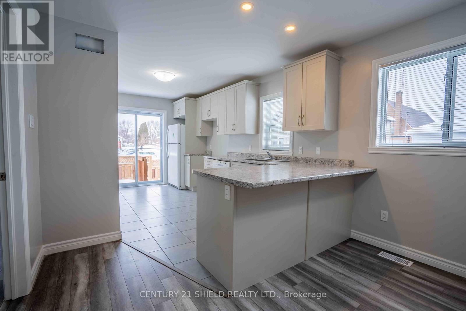 223 Third Street W, Cornwall, Ontario  K6J 0B6 - Photo 8 - X12669506