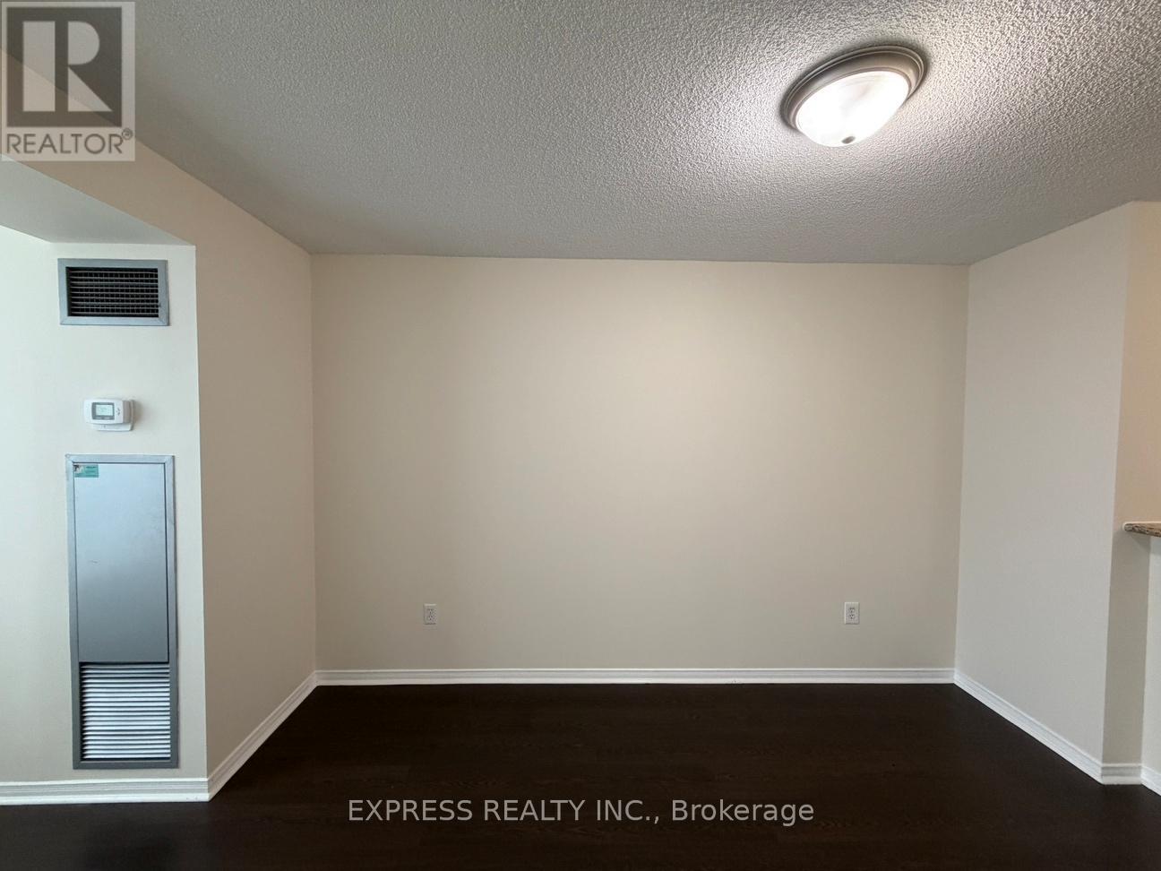 Lph06 - 29 Pemberton Avenue, Toronto, Ontario  M2M 4L5 - Photo 5 - C12669350