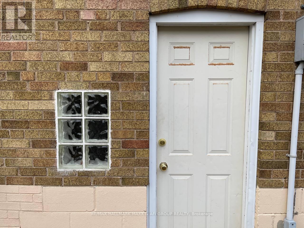 Bsmt - 3 Evan Road, Toronto, Ontario  M2N 2M4 - Photo 2 - C12669422