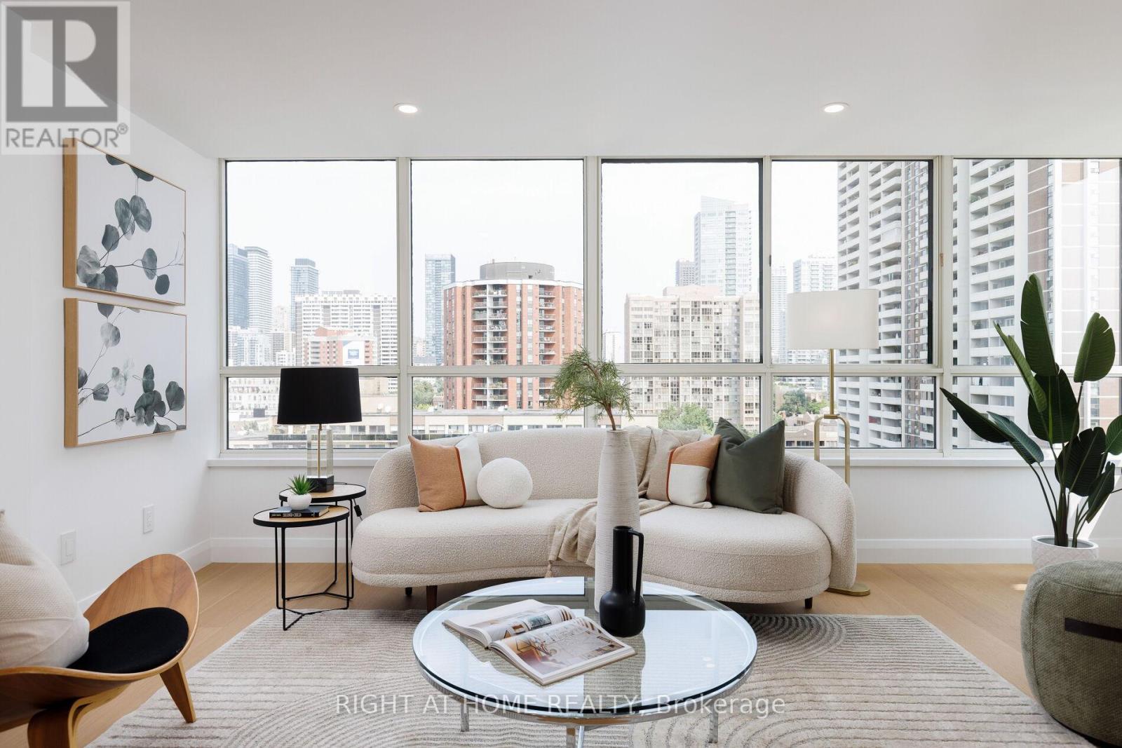 1403 - 130 Carlton Street E, Toronto, Ontario  M5A 4K3 - Photo 16 - C12669474